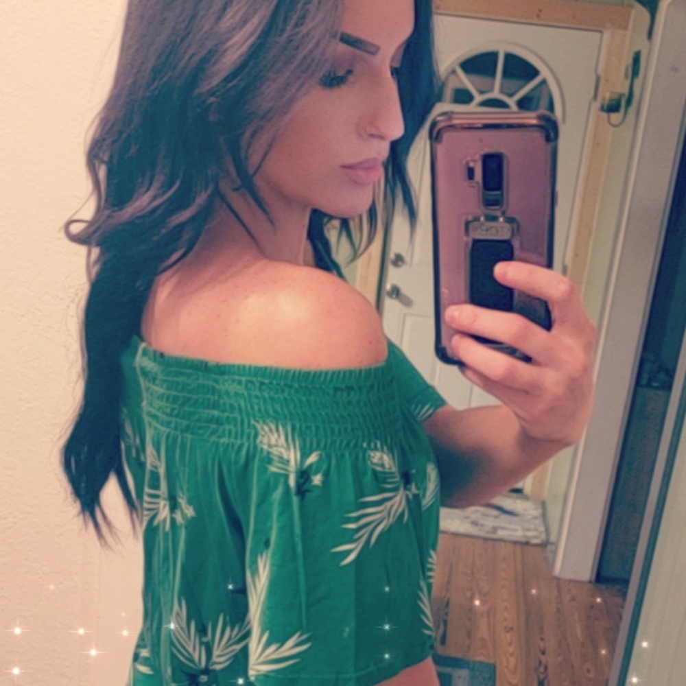 H&M Off Shoulder Top - Picture 3 of 3